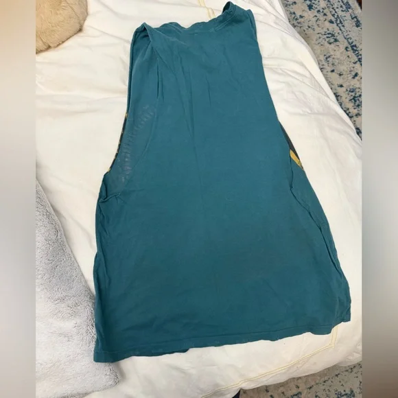 Urban Outfitters Blue Muscle Tee with Artistic Pattern - Picture 2 of 3